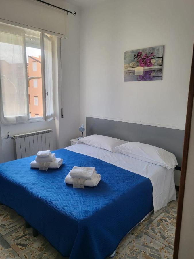 Villa Rosa Loano Bagian luar foto