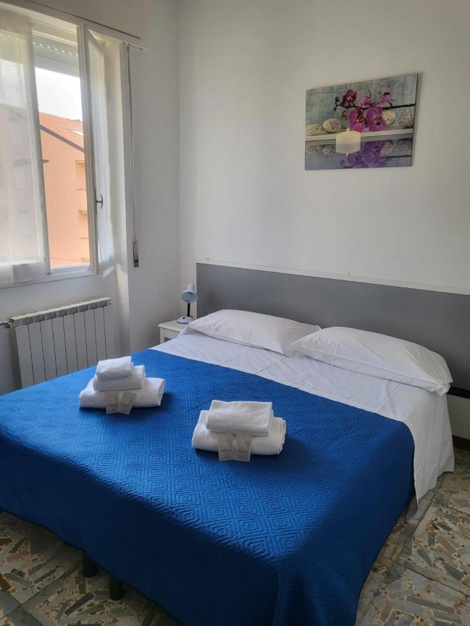 Villa Rosa Loano Bagian luar foto