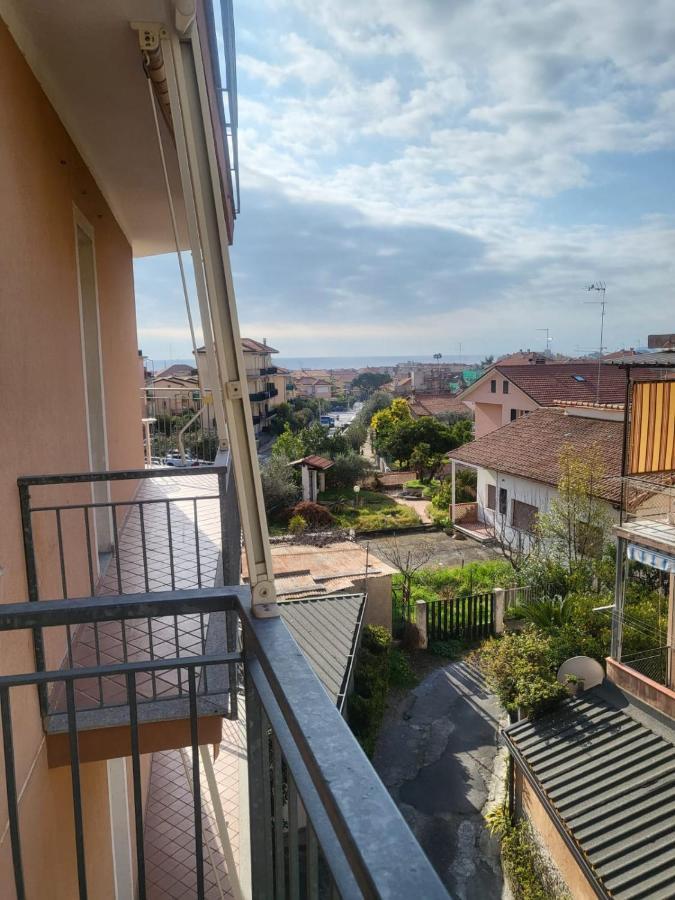 Villa Rosa Loano Bagian luar foto