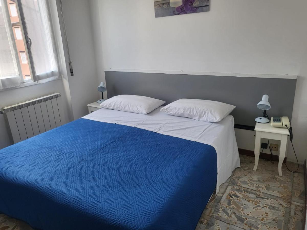 Villa Rosa Loano Bagian luar foto